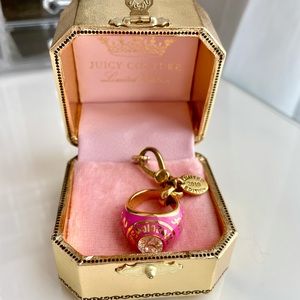 Juicy Couture ✨ LE 2010 Class Ring Charm